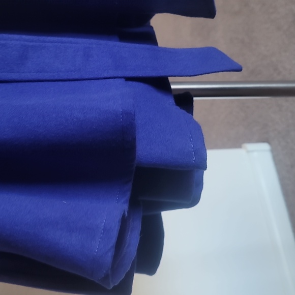 Peacoat - Picture 4 of 6